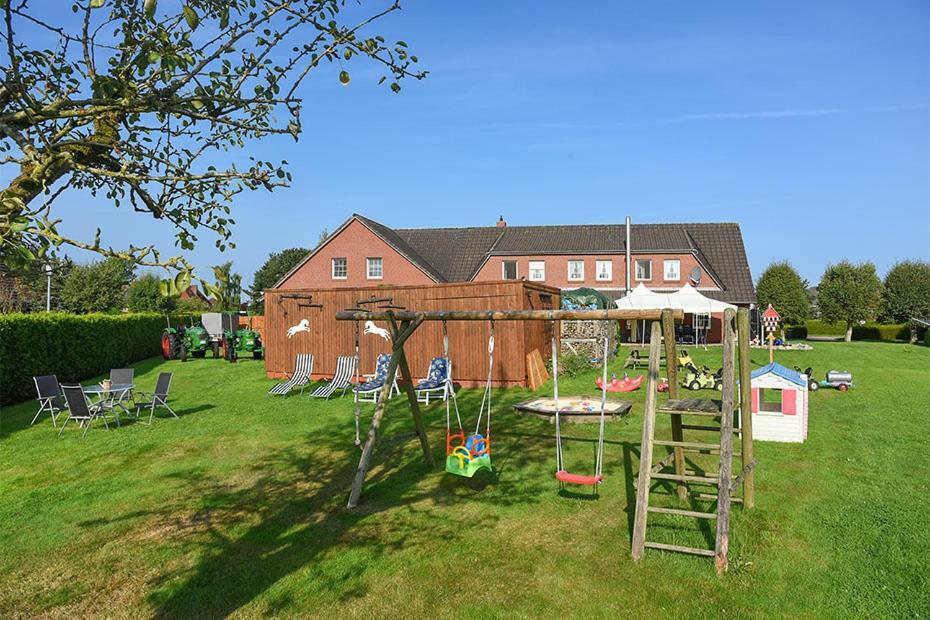 Ferienhof zur alten Linde Holtgast Exterior foto